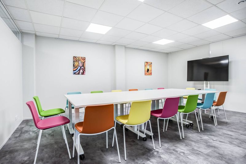 Aménagement Bureau IMMOBILIERE WOTAN Lyon : Mobilier Design et Ergonomie