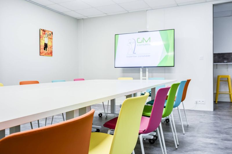 Aménagement Bureau IMMOBILIERE WOTAN Lyon : Mobilier Design et Ergonomie