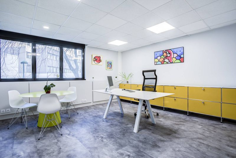 Aménagement Bureau IMMOBILIERE WOTAN Lyon : Mobilier Design et Ergonomie