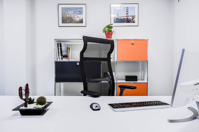 Aménagement Bureau IMMOBILIERE WOTAN Lyon : Mobilier Design et Ergonomie