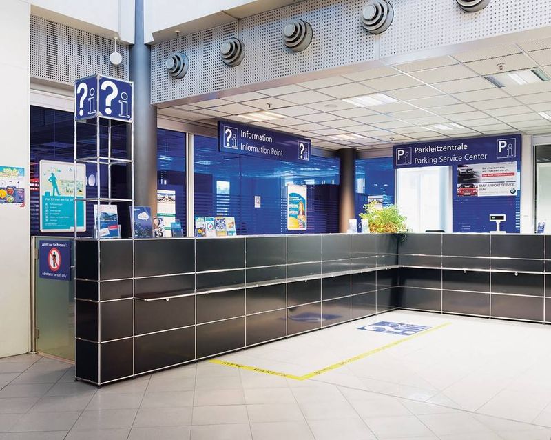 Banque d’Accueil USM HALLER Modulable et Design chez Arrivetz Lyon