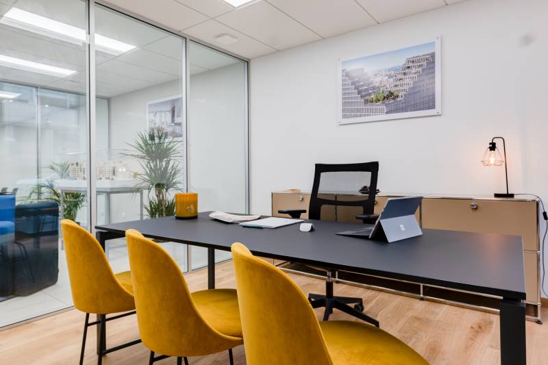 Aménagement Bureau Pitch Immo Lyon 3 : Mobilier Design et Décoration