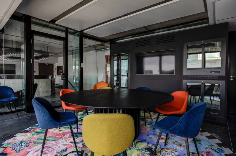 Aménagement de Bureaux à Lyon par Arrivetz : Design et Marques Prestigieuses