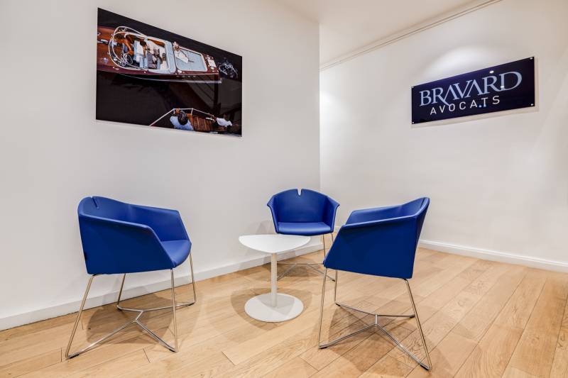 Aménagement Cabinet d’Avocats Lyon 2 : Bureaux Design avec Vitra et Cassina