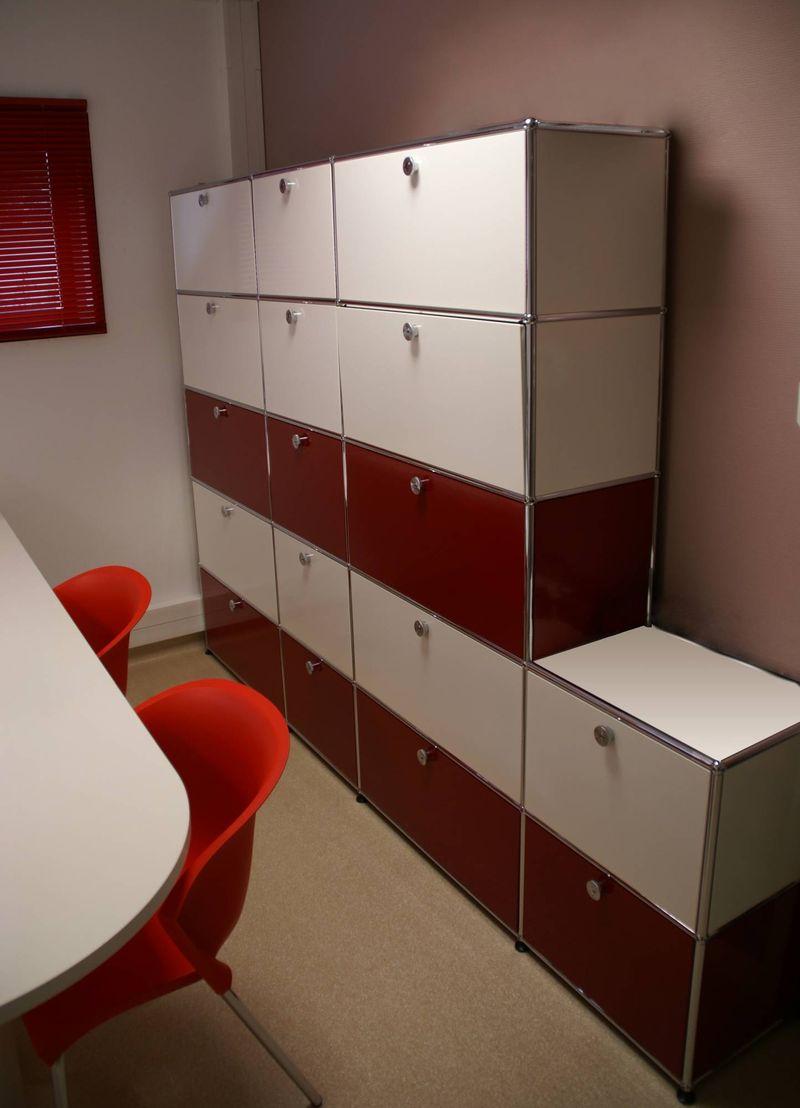 Aménagement Service Imagerie Caluire : Mobilier USM Haller et Kastel par Arrivetz Lyon