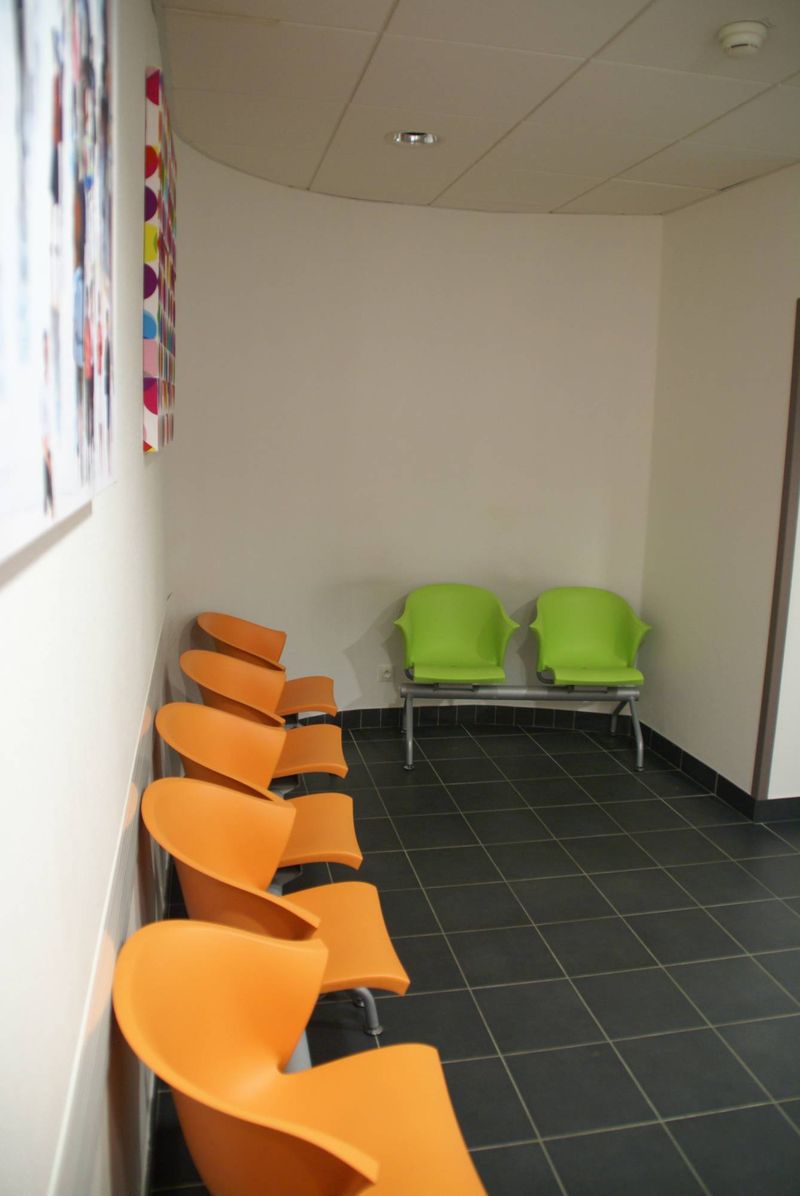 Aménagement Service Imagerie Caluire : Mobilier USM Haller et Kastel par Arrivetz Lyon