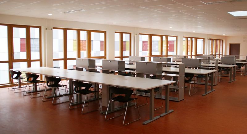 Aménagement intérieur du centre de formation à Lyon 3 par Arrivetz