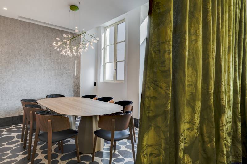 Aménagement Restaurant DEMETER Lyon : Mobilier Design et Décoration Contemporaine