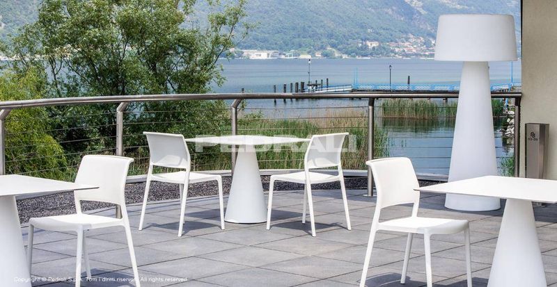 Tables Hautes, Basses et Mange-Debout IKON Lyon