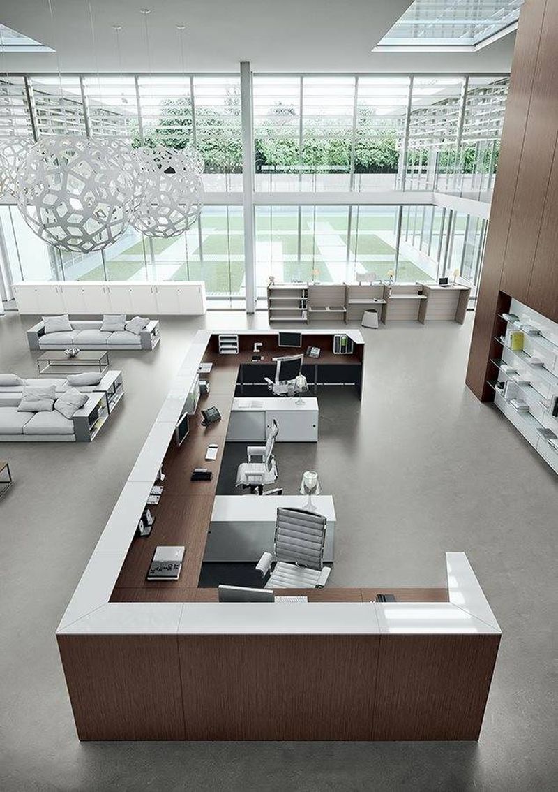 Banque d’Accueil Minimalisme et Modules Personnalisables à Lyon