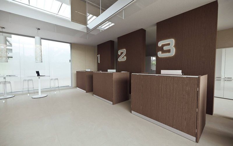 Banque d’Accueil Minimalisme et Modules Personnalisables à Lyon