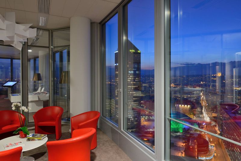 Aménagement Bureau Skyroom Only Lyon – Arrivetz, Mobilier Design et Prestige