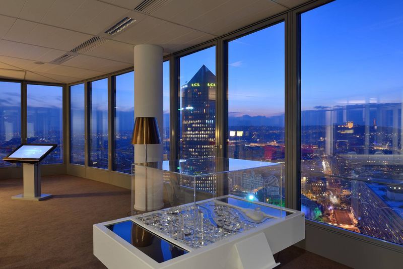 Aménagement Bureau Skyroom Only Lyon – Arrivetz, Mobilier Design et Prestige