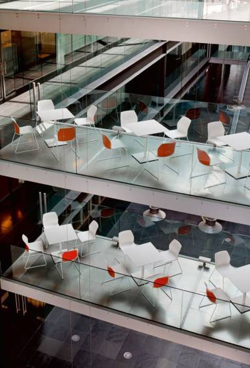 Tables KALEOX Arrivetz Lyon – Design et Polyvalence